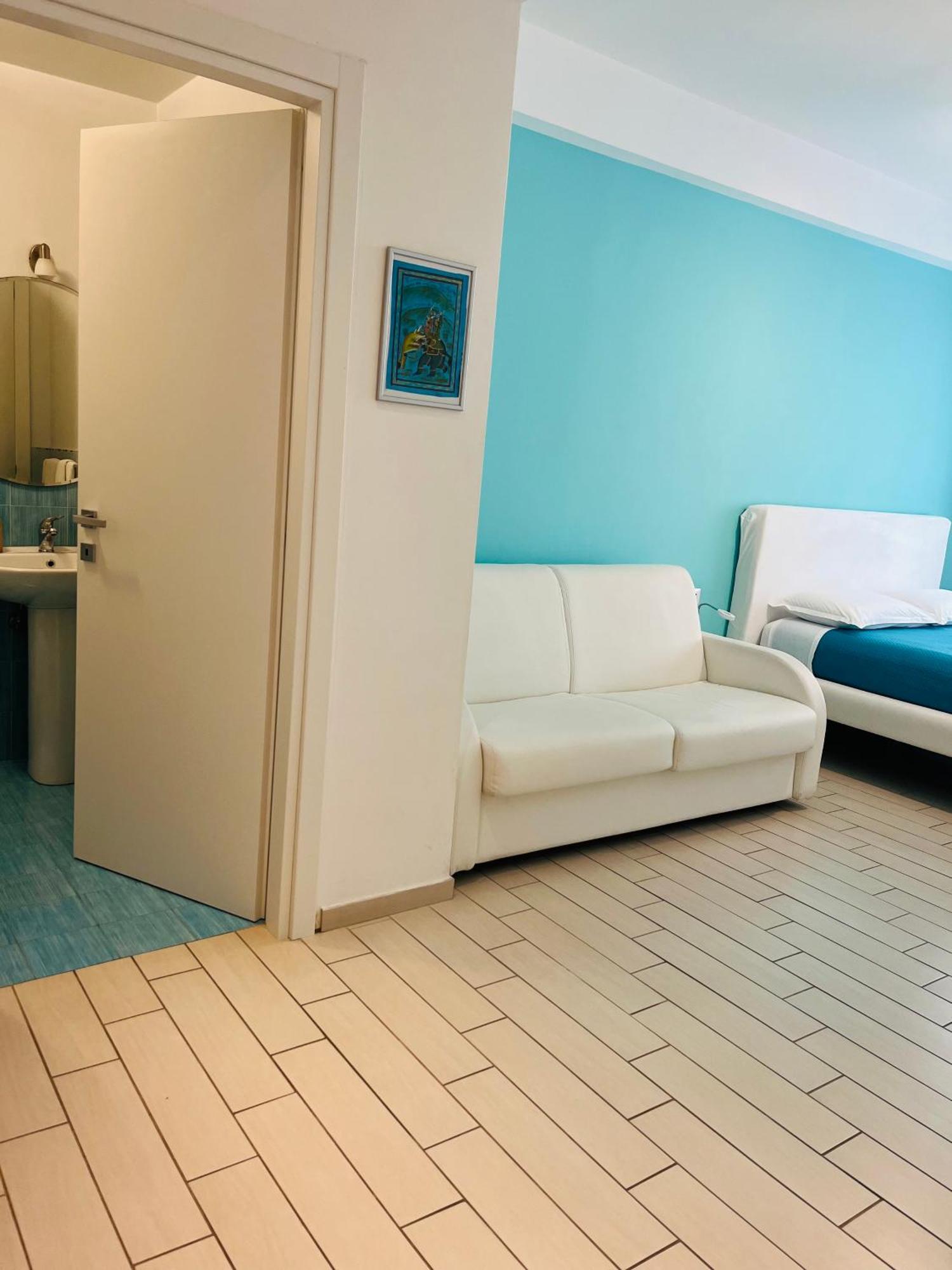 نابولي Vomerooms المظهر الخارجي الصورة